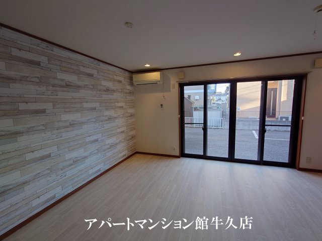 サンハイツの居間・リビング
