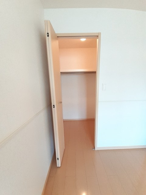 リヴィエールＡの収納|ウォークインクローゼット