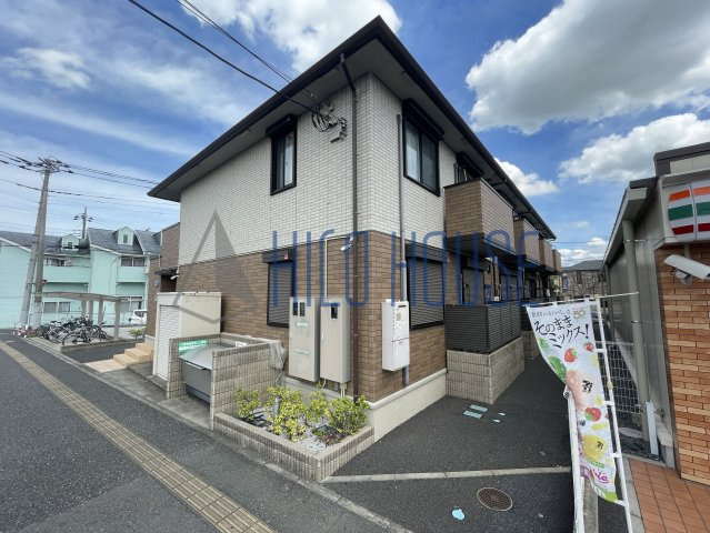 ノーブルエルミタージュの外観