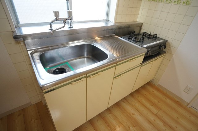 【キッチン】 | マンションリーベ | 二口ガスコンロ対応