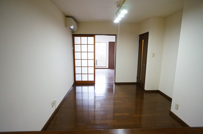 【洋室】 | コーポマルイⅢ