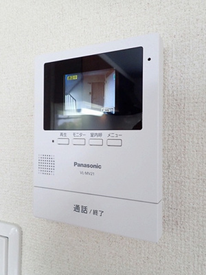 【セキュリティ】 | リバーハイツ麻生 | 防犯対策に有効なカメラ付きインターホン！録画機能が付いているので留守中の訪問者まで確認できます♪