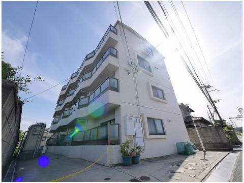 ロイヤルモアあやめ池の外観|物件の外観です