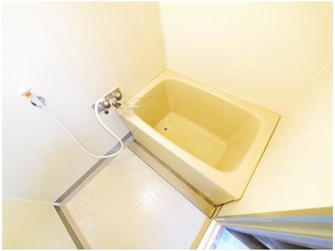 ロイヤルモアあやめ池の浴室|コンパクトで使いやすいお風呂です