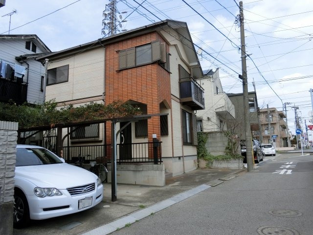 花見川区浪花町　売地　１５．５ｍ公道面　建築条件なしの外観|花見川区浪花町　売地　古家あります。　土地２３．８坪　新検見川駅徒歩９分　１５ｍ公道面