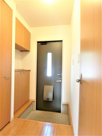 フォレスト　ハイツの玄関