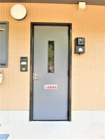 フォレスト　ハイツの玄関