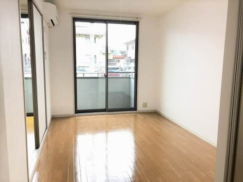 フォレスト　ハイツの居間・リビング