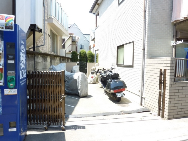 【その他共用部分】 | コーポウィングⅡ | バイク置場