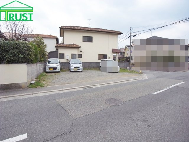 明石市魚住町錦が丘１丁目　土地の前面道路含む現地写真