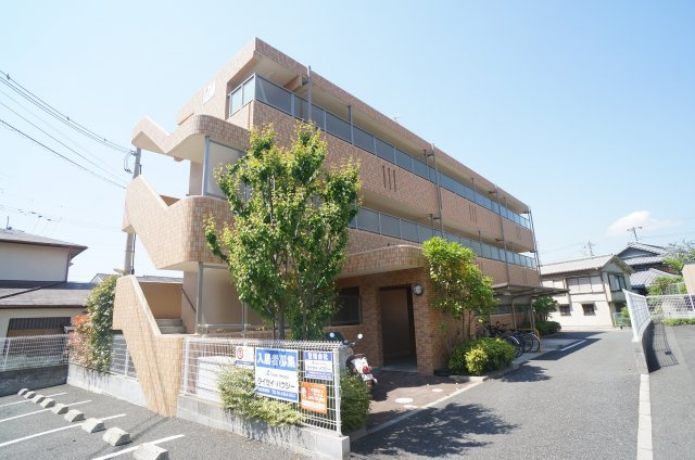 アスライフ宝塚山本ガーデンの外観