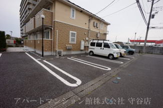 【駐車場】