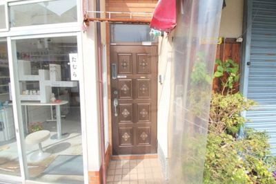 【玄関】 | 岡町北３テラス２Ｆ