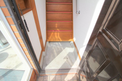 【玄関】 | 岡町北３テラス２Ｆ