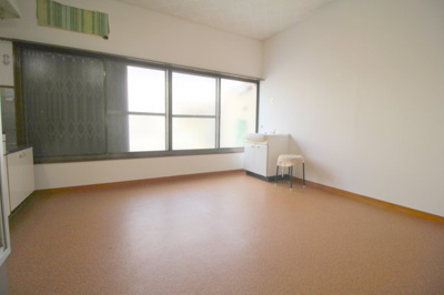 【居間・リビング】 | 岡町北３テラス２Ｆ