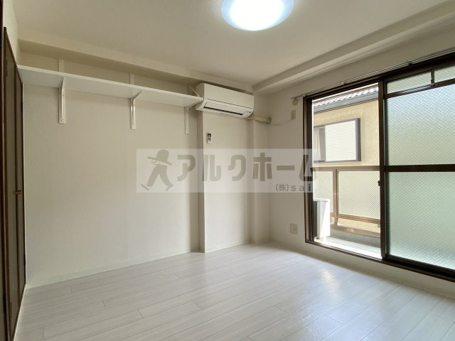 リーベハイツ青山の居間・リビング