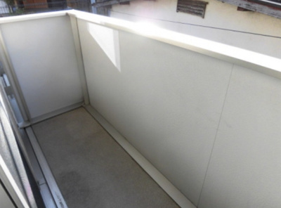 【バルコニー】 | セジュールパルティノス | 暖かな日差しのふりそそぐバルコニー