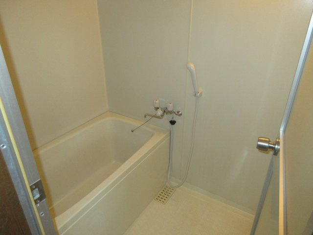 マンションサエイの浴室