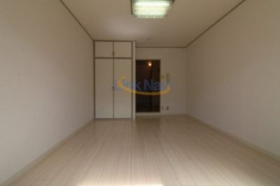 【居間・リビング】 | サンライズ箕面 | 洋室