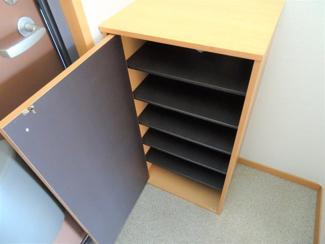 クオリアBの玄関