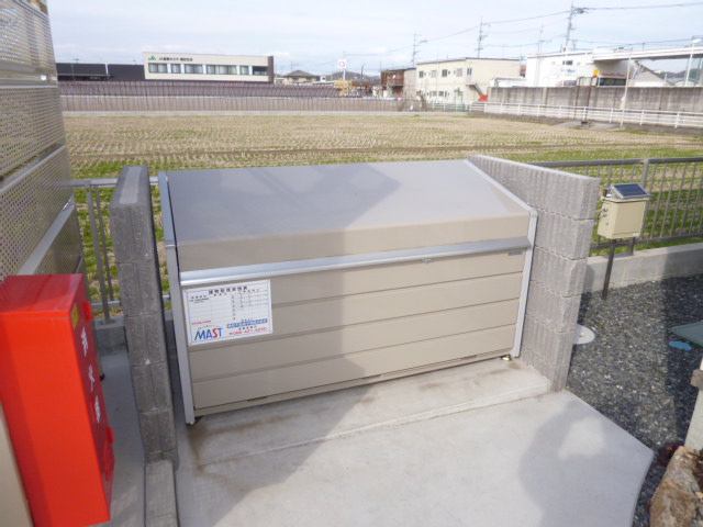 メゾン　ドゥ　オリーブのその他共用部分|敷地内専用ゴミステーション