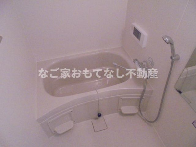 【浴室】 | Grandtic Solist