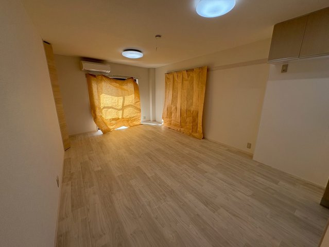 ＹＳコートの居間・リビング