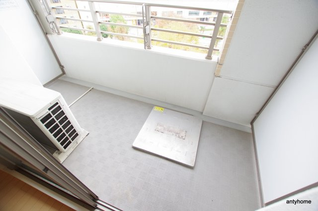セイワパレス京橋コルティーレ　仲介手数料無料のバルコニー