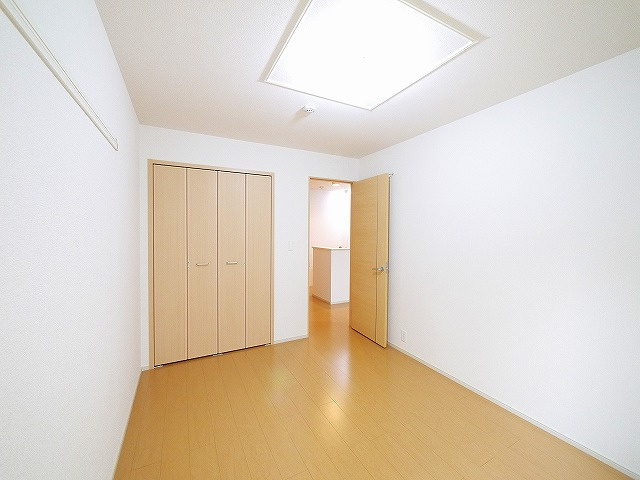 エレガント　ヒルの洋室|落ち着いた色調の洋室です