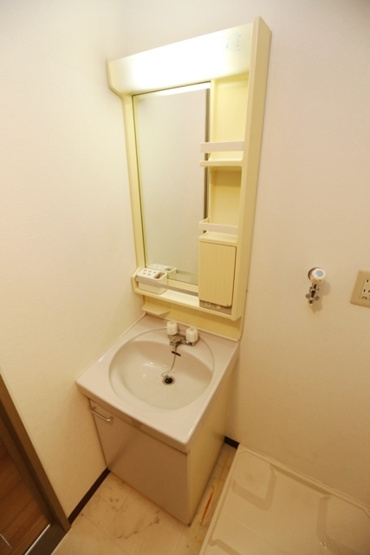 【独立洗面台】 | メゾンラフィーネ