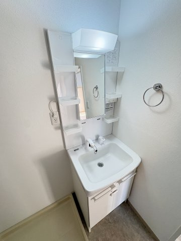 メゾン山王林の独立洗面台