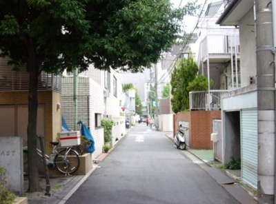 【周辺】 | 松濤EAST | 前面道路