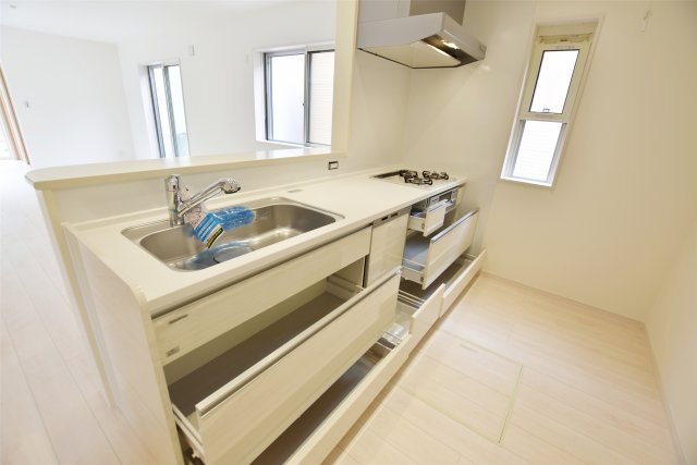 西宮市山口町香花園 建築条件付き 売土地 ５号地 の完成予想図|-建物プラン例-
自由設計に対応しておりますので、こだわりのおうちをお建て下さいませ。