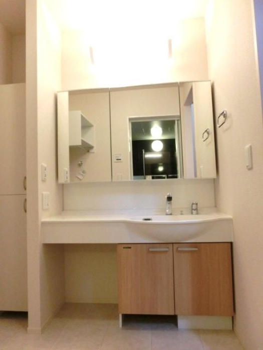 パインコート　B棟の洗面所