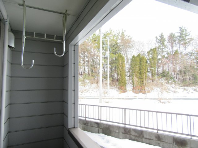 ブランドール長町のバルコニー|洗濯物を干すことができます