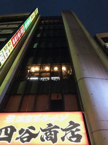 ＹＧビルの外観