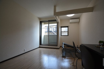 【居間・リビング】 | ＭＯＯＮ下到津　Ｄ