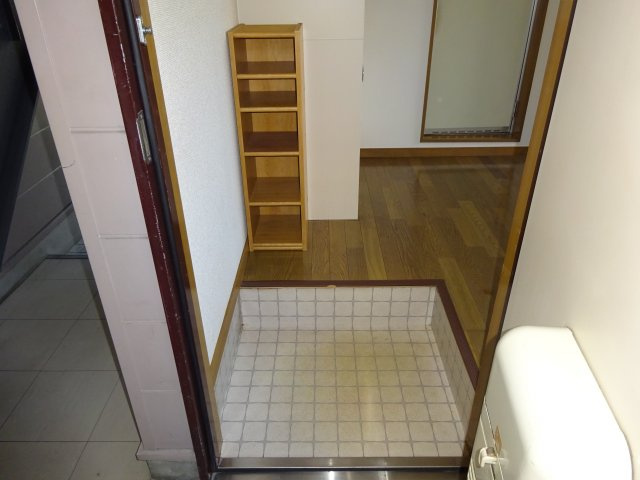 クレール小岩の玄関