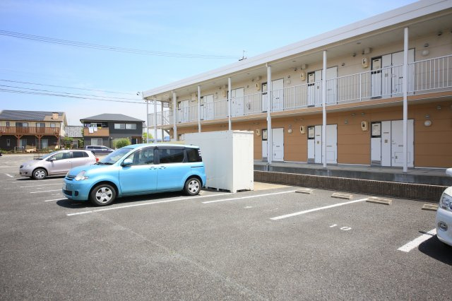 モンレーヴ常滑の駐車場