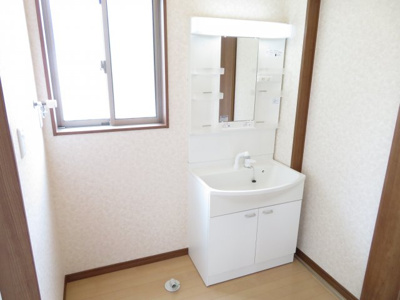 【独立洗面台】 | リベルタ | 洗髪洗面化粧台　独立洗面化粧台が付いています