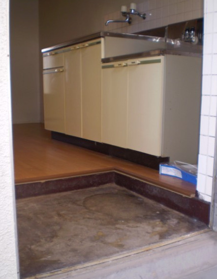 津福山一ビルの玄関|明るい玄関です