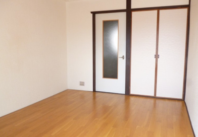 【寝室】 | 津福山一ビル | 使い勝手のいい寝室です