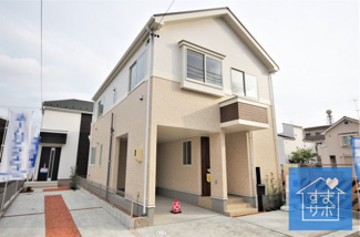 【外観】 | 1号棟　現地（2019年7月）撮影
堂々完成しました！即入居可♪
敷地面積98.92㎡（29.92坪）。
駐車2台可能。