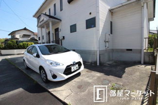 【駐車場】
