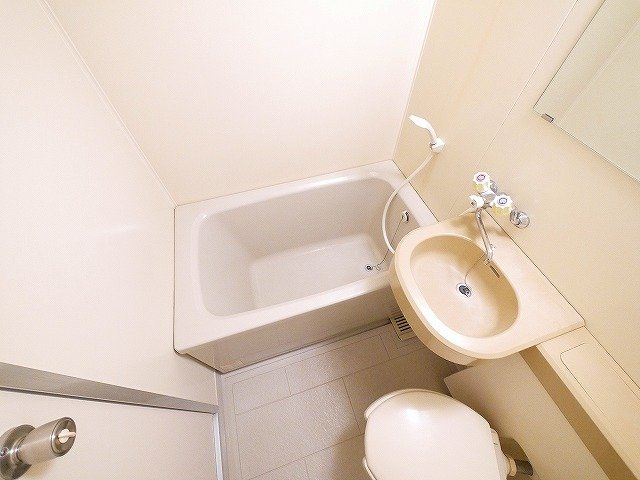 みつがらすの浴室|落ち着いた空間のお風呂です