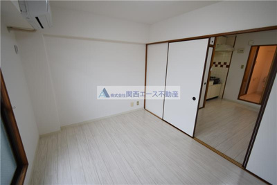 【寝室】 | OKハイツ８号館