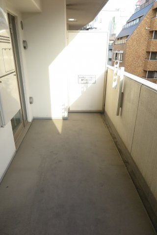 ダイナシティ上本町のバルコニー