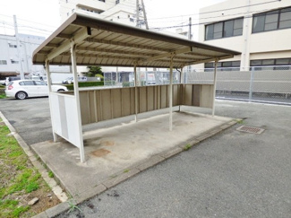 【その他共用部分】 | 屋根付き駐輪場