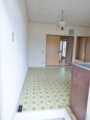 【玄関】 | ホワイトハウスＢ | 玄関