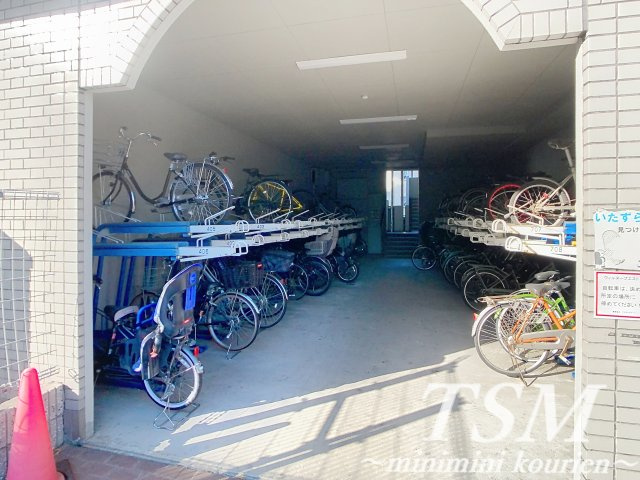 ヴィルヌーブエストのその他共用部分|敷地内駐輪場